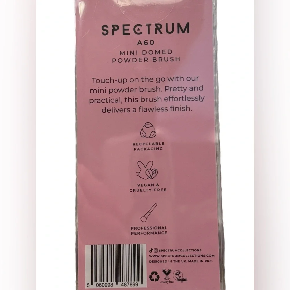 A60 Mini Domed Powder Brush by Spectrum Collection